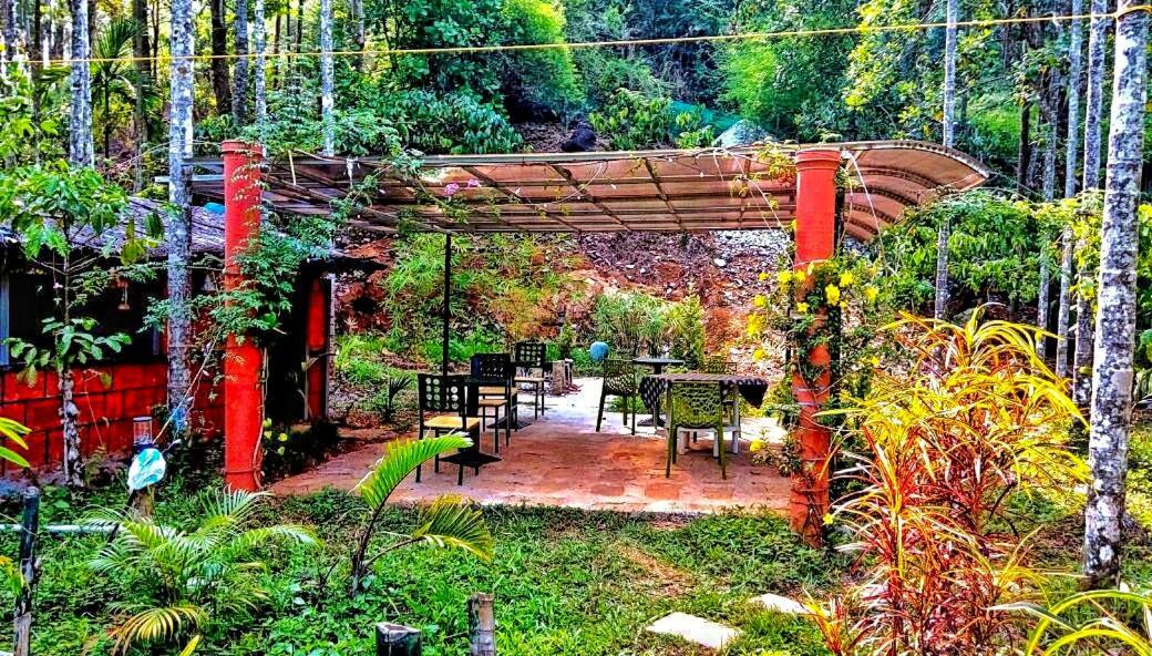 Wooden Cottages Glen Wayanad Meppādi Екстериор снимка